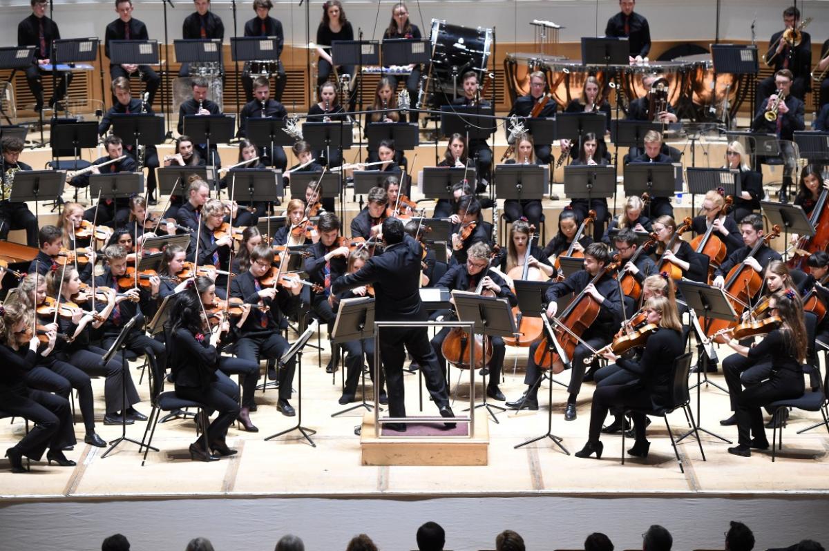 NYOS Symphony Orchestra with conductor Alpesh Chauhan at City Halls, Glasgow 9/4/16