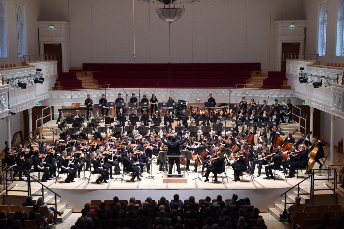 NYOS Symphony Orchestra with conductor Alpesh Chauhan at City Halls, Glasgow 9/4/16