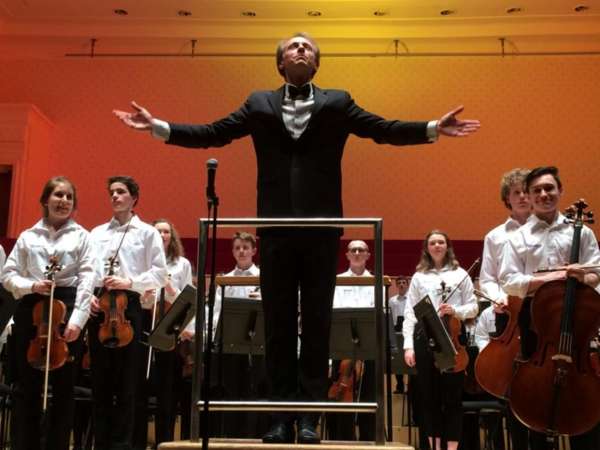 The delightful Maxime Tortelier and NYOS Senior Orchestra enjoying the rapturous applause at Glasgow\'s City Halls, April 2017