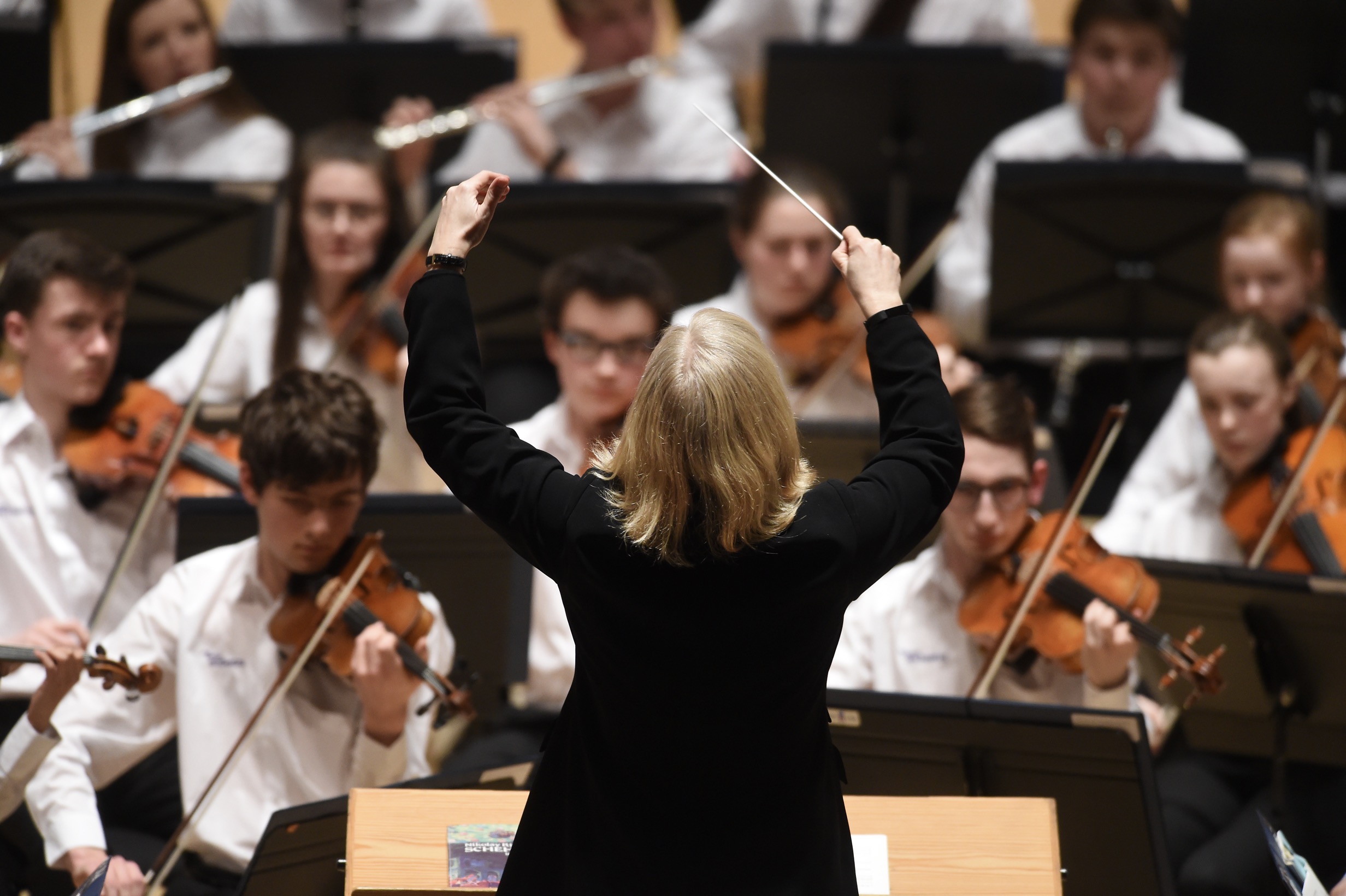 Conductor Catherine Larsen-Maguire in full flow at Glasgow\'s City Halls, April 2018